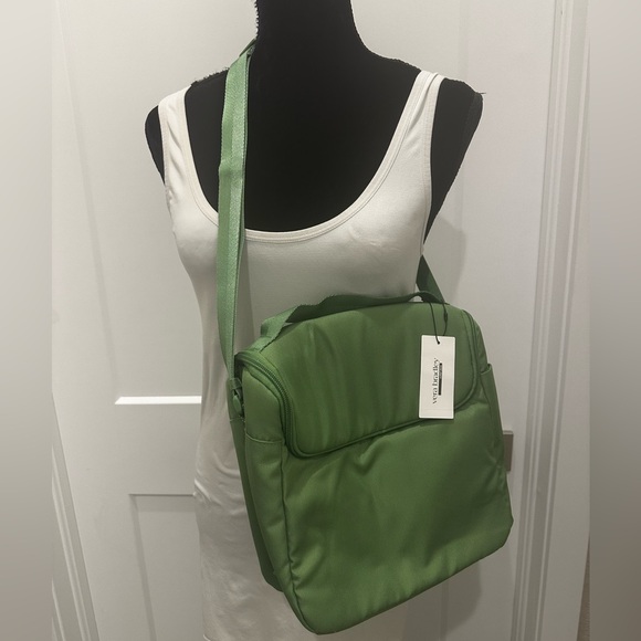 Vera Bradley Handbags - Vera Bradley Lighten Up Lunch Crossbody NWT
